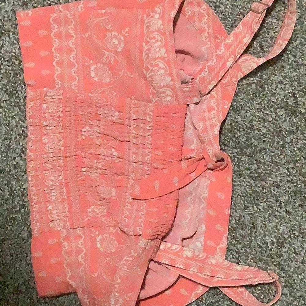 American Rag Crop top - Picture 2 of 2